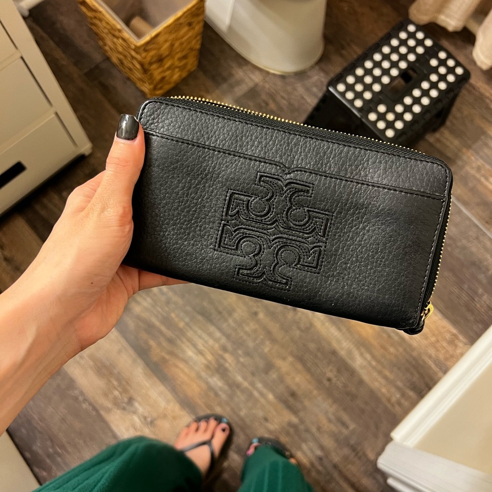 Tory Burch Black Leather Wallet